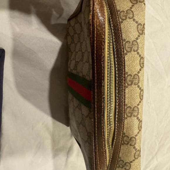Vintage Gucci cosmetic bag - Picture 9 of 9